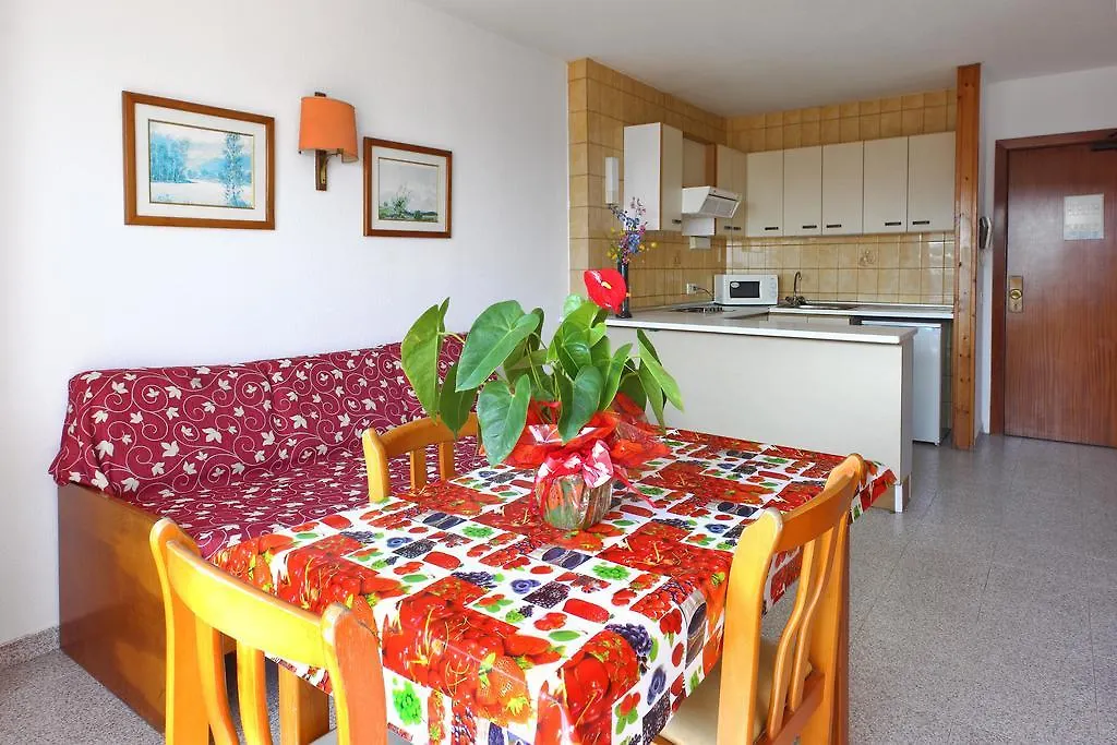 מלגרט דה מאר Apartamentos Quintasol 3*, מלגרט דה מאר ספרד